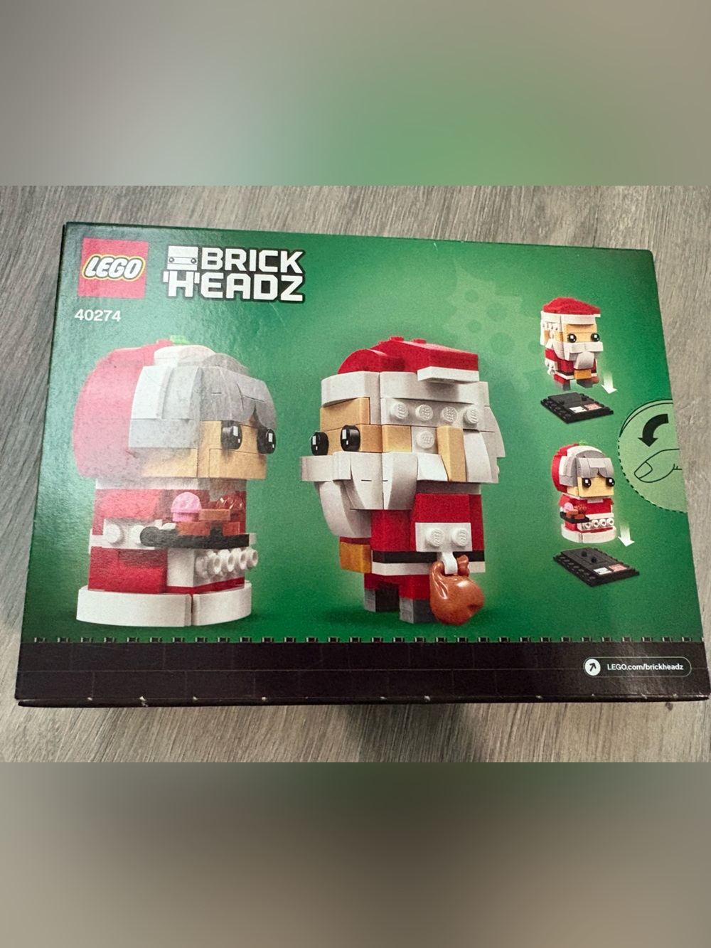 LEGO BrickHeadz Santa and Mrs. Claus Duo - Red, White, Tan, Gold